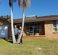 Twin Palms Holiday House at Lighthouse - Accommodation Tasmania