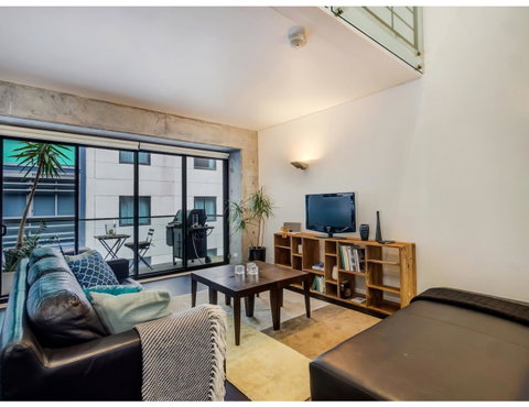 Urban Loft Close To Sydney Hot Spots - Accommodation Tasmania 12