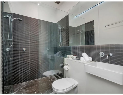 Urban Loft Close To Sydney Hot Spots - Accommodation Tasmania 4