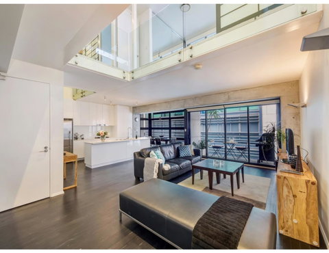 Urban Loft Close To Sydney Hot Spots - Accommodation Tasmania 0