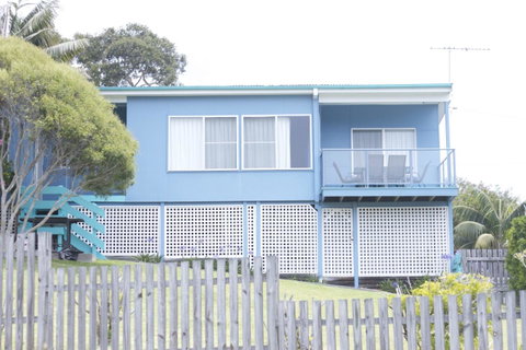 Clareview, 8 Korogora Street - Accommodation Tasmania 4