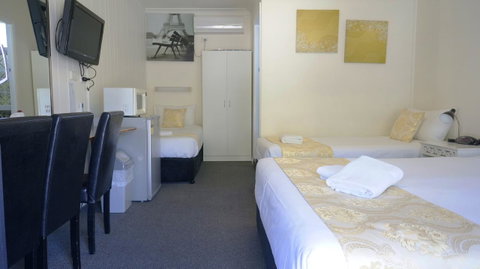 Highway Motor Inn Taree - Accommodation Tasmania 2