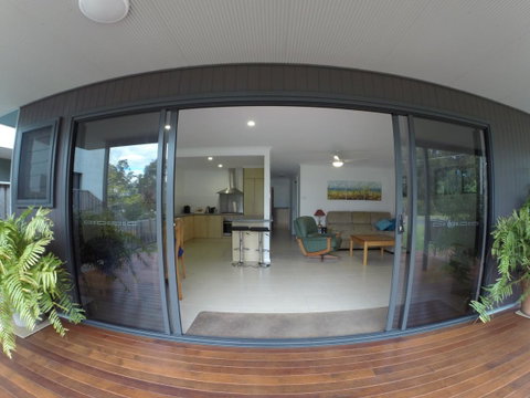 Rocketz At Berrara Beach - Accommodation Tasmania 8