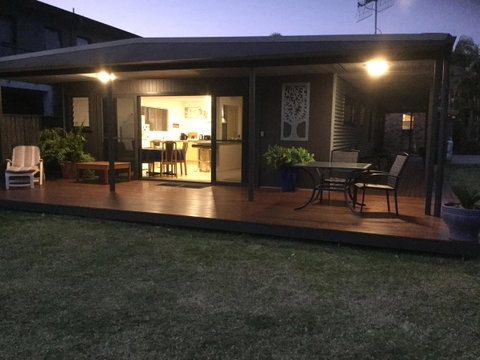 Rocketz At Berrara Beach - Accommodation Tasmania 2