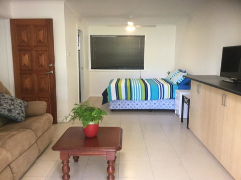 Rocketz At Berrara Beach - Accommodation Tasmania 21
