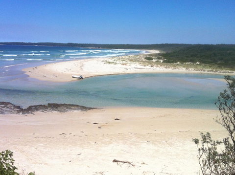 Rocketz At Berrara Beach - Accommodation Tasmania 12
