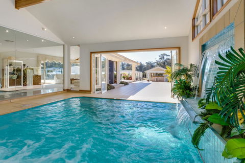 One Mile Mansion - Private Coastal Retreat FREE FAMILY ADVENTURE PASS - Accommodation Tasmania 5