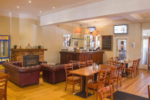 Gardners Inn Hotel - Accommodation Tasmania 7