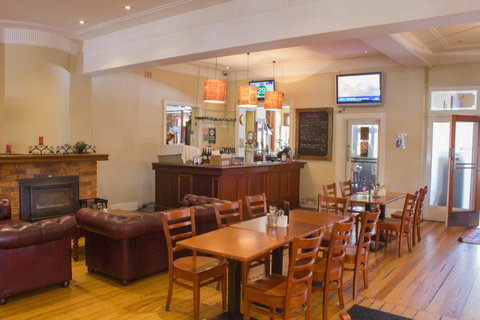 Gardners Inn Hotel - Accommodation Tasmania 9