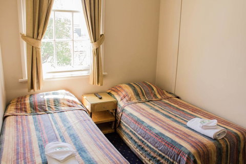 Gardners Inn Hotel - Accommodation Tasmania 37