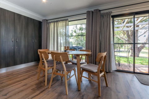 Horizons Retreat & Golf, Villa 133 - Accommodation Tasmania 4