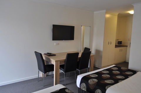 Albury Burvale Motor Inn - Accommodation Tasmania 6
