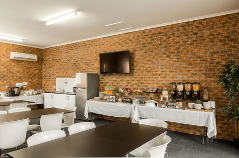 Hume Country Motor Inn - Accommodation Tasmania 1