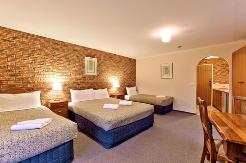 Hume Country Motor Inn - Accommodation Tasmania 43