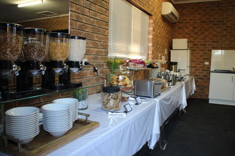 Hume Country Motor Inn - Accommodation Tasmania 9