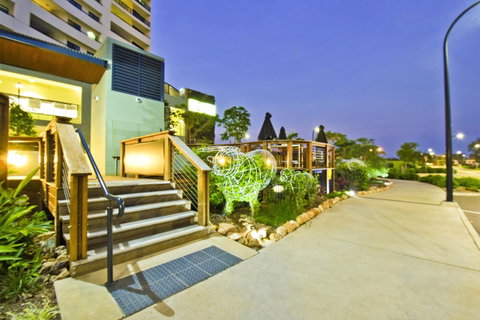 Nomikis\'On The Avenue - Accommodation Tasmania 2