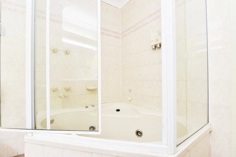 Diplomat Hotel Alice Springs - Accommodation Tasmania 28