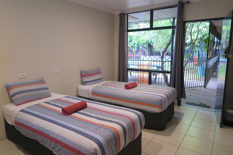 Jump Inn Alice Budget Accommodation - Accommodation Tasmania 3