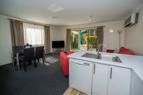Beaches Serviced Apartments - Accommodation Tasmania 19
