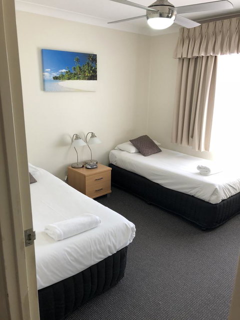 Beaches Serviced Apartments - Accommodation Tasmania 13