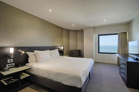 Hilton Darwin - Accommodation Tasmania 13