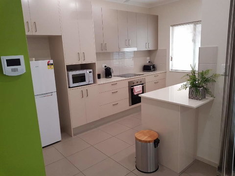 Darwin-Ocean Views, Tropical Getaway, Pool & Aircon - Accommodation Tasmania 8