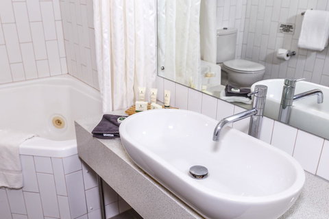 Discovery Resorts - Kings Canyon - Accommodation Tasmania 14