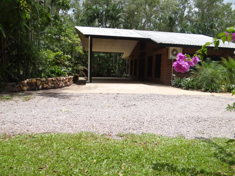 DARWIN'S SHADY ACRES RETREAT - Accommodation Tasmania 2
