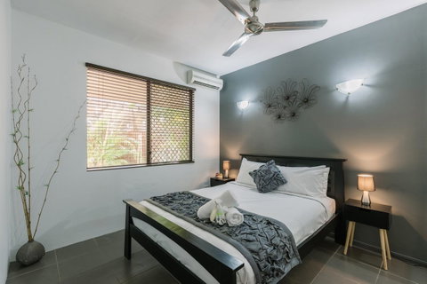 CitySide Apartment - 2 Bedroom With Private Courtyard - Accommodation Tasmania 17