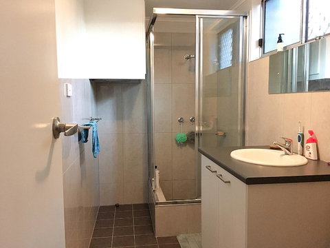 Cozy Room For A Great Stay In Darwin - Excellent Location - Accommodation Tasmania 8