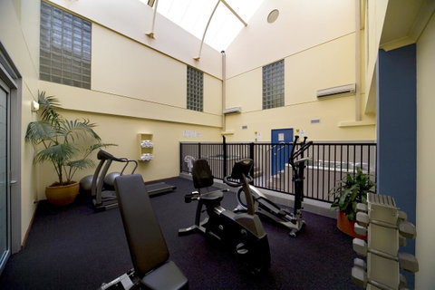 Madison Capital Executive Apartments - Accommodation Tasmania 6