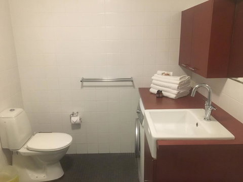 Lennox Holiday Apartments - Accommodation Tasmania 30