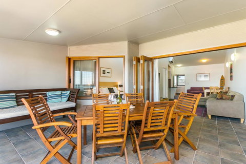 Lennox Holiday Apartments - Accommodation Tasmania 33
