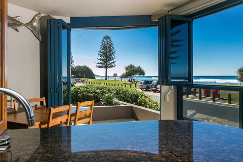 Lennox Holiday Apartments - Accommodation Tasmania 1
