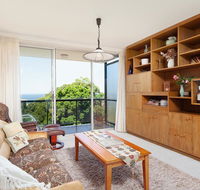 Bondi Apt. for 4 with Panoramic Ocean and Park Views - Accommodation Tasmania