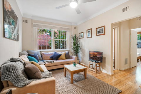 Bondi Beach Peach - Accommodation Tasmania 0