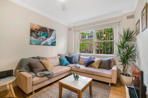 Bondi Beach Peach - Accommodation Tasmania 1