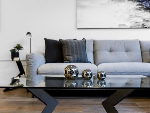 Boutique Stays - County Down, Contemporary Port Melbourne Home - Accommodation Tasmania 3