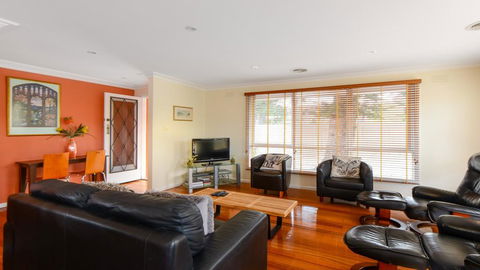 BOUTIQUE STAYS - Sandy Haven A - Accommodation Tasmania 3