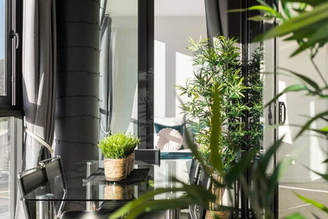 Braddon Penthouse, Top Location, Netflix, WiFi, Views - Accommodation Tasmania 1