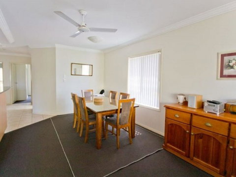 Breakers 1/8 - Accommodation Tasmania 2