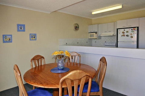 Bright & Comfortable In Quiet Location - Accommodation Tasmania 3