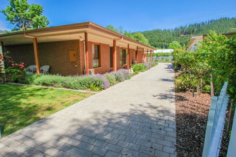 Bright Country Home - Accommodation Tasmania 0