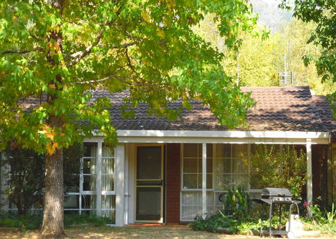 Bright Highland Valley Cottages - Accommodation Tasmania 3