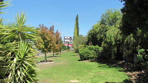 Bristol Hill Motor Inn & Peppa's Licensed Restaurant - Accommodation Tasmania 2