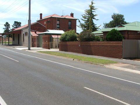 Bristol House Accommodation - Accommodation Tasmania 0