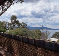 Bundilla 3 - Lake views from the Balcony - Accommodation Tasmania