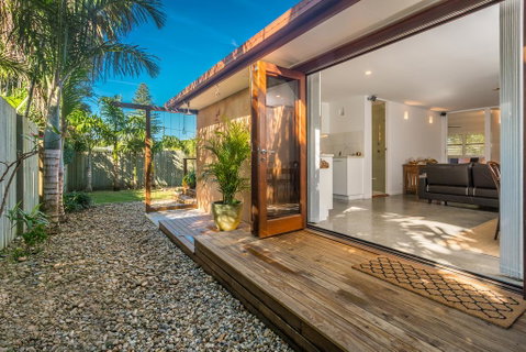 Byron Beachside Bungalow - Accommodation Tasmania 1
