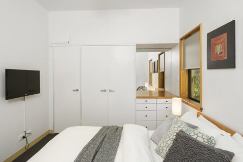 Byron Getaway @the Crest - Accommodation Tasmania 1