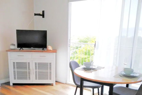 Cabin In The Sky Glorious Views To Magnetic Island - Accommodation Tasmania 1